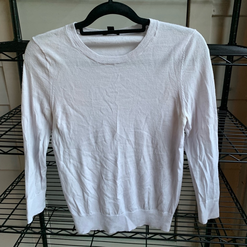 Ann Taylor 100% merino wool lavender crew neck sweater size M